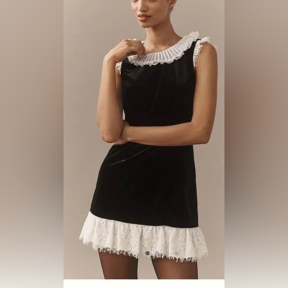 Anthropologie Black Velvet Dress with White Pleated Lace Collar!! NWT!! - Picture 1 of 8